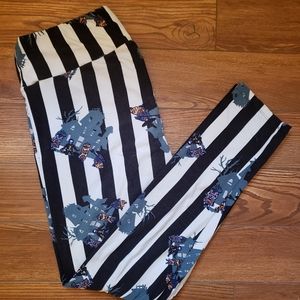 LuLaRoe Tall and Curvy Leggings Halloween Print